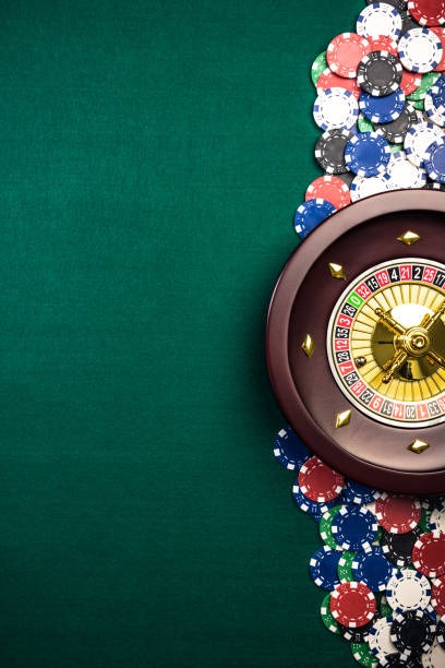 Live dealer table interface with real dealer